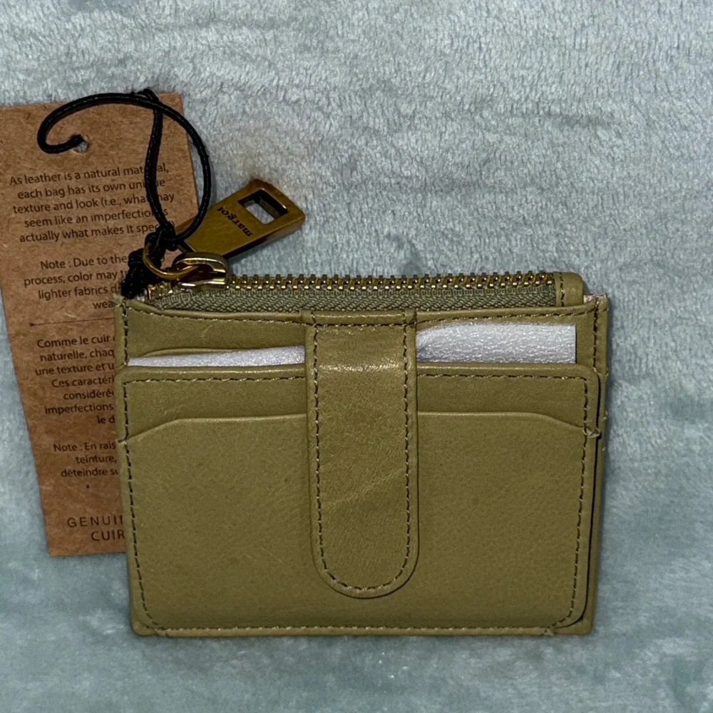 Margot New York Betty Zip Card Case Green